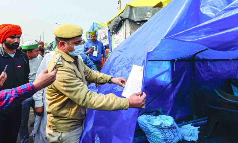 Ghazipur border tense