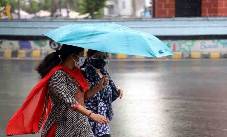 Heavy to very heavy rain forecast at isolated places today