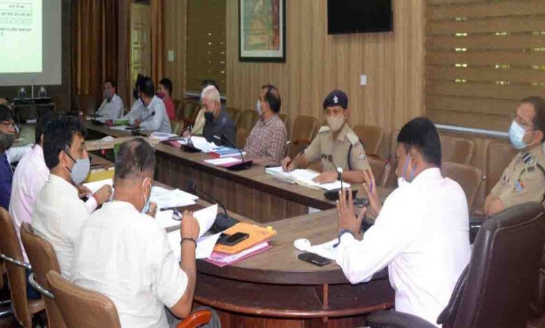 Reward citizens who comply with traffic rules