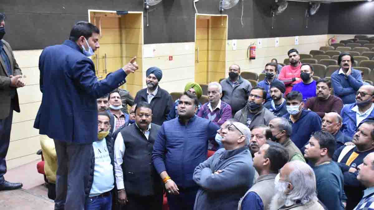 DSCL conducts workshop for local shopkeepers