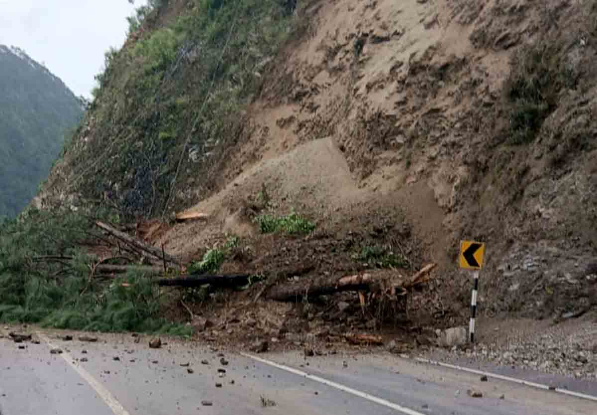 138 roads blocked in different parts of State - Pioneer Edge ...