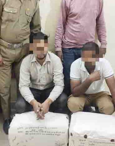 Authorities nab two drug smugglers with 18K pills