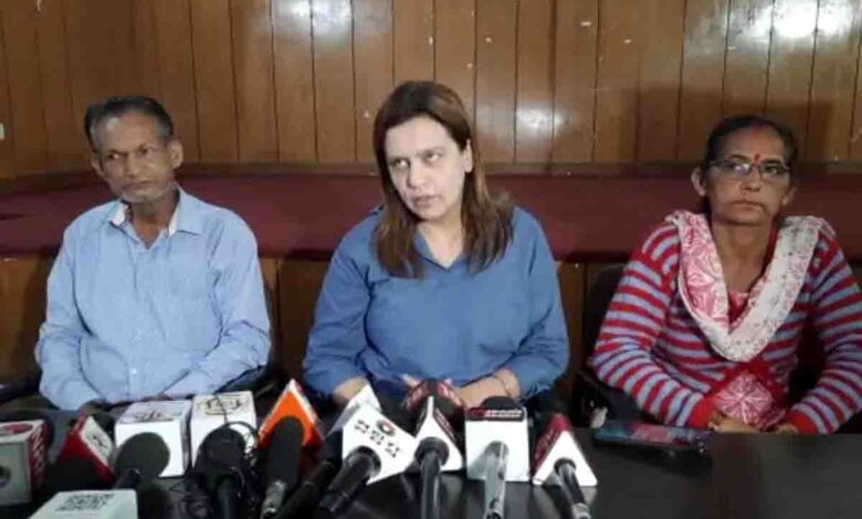 Parents of Kiran Negi ask Uttarakhandis to join them at Jantar Mantar on April 9