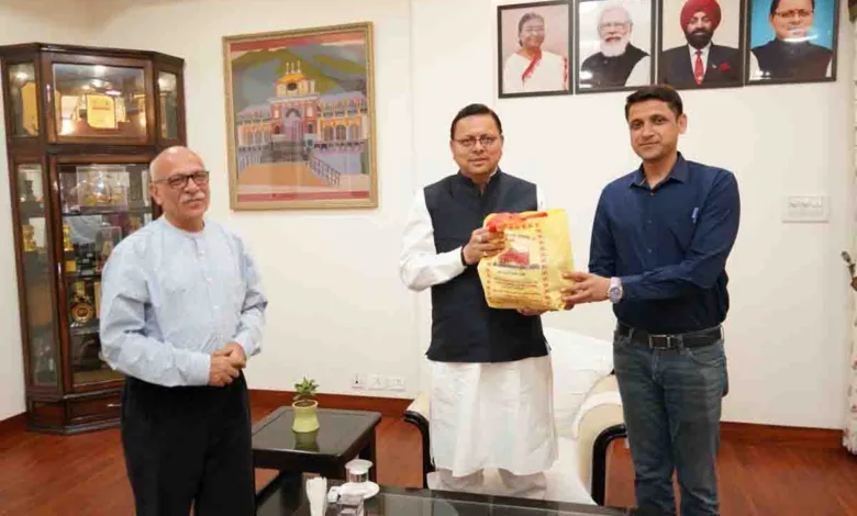 CM discusses ongoing works in Badrinath & Kedarnath