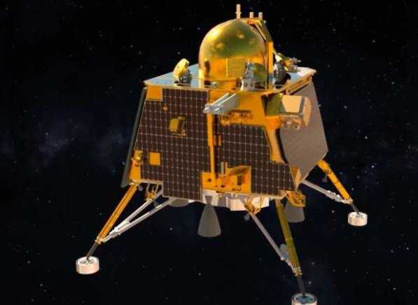 Leaving Earth’s orbit, Chandrayaan-3 heads towards Moon - Pioneer Edge ...