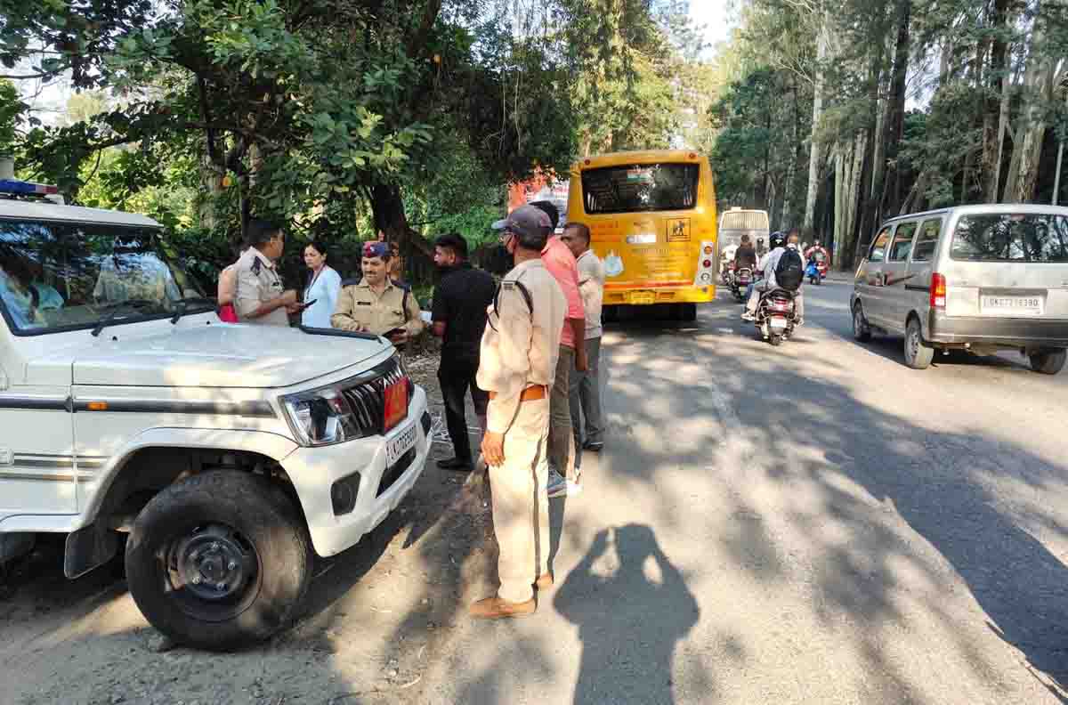 Transport department checks school buses and cabs for violations