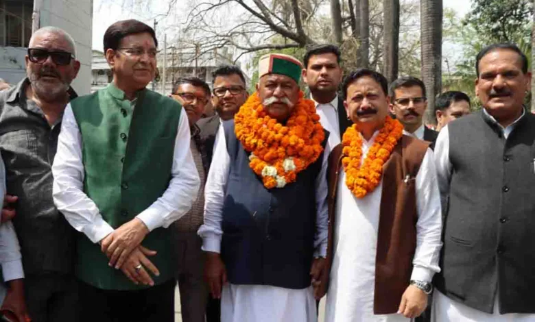 Congress candidate Gunsola files nomination papers from Tehri LS