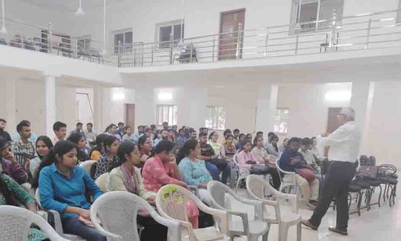 Workshop on entrepreneurship concludes in DAV College
