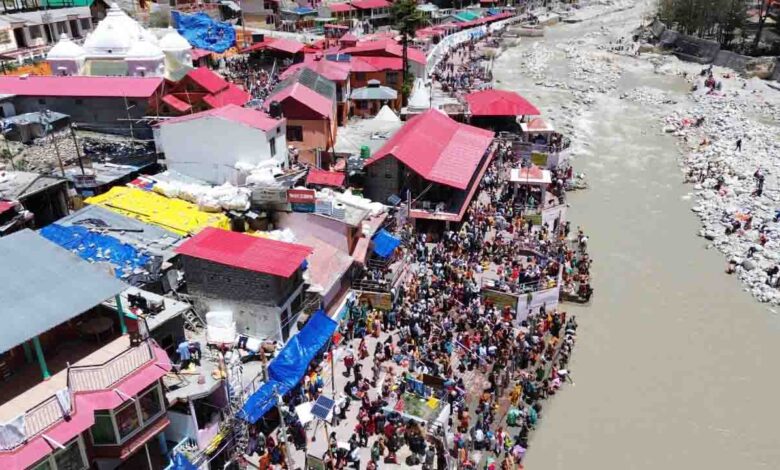 Record numbers visit Gangotri and Yamunotri in single day