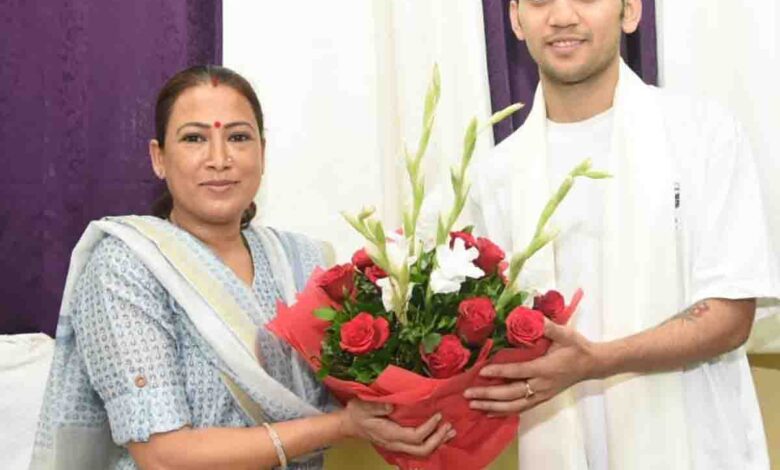 Arya congratulates Sen for his performance at Paris Olympics