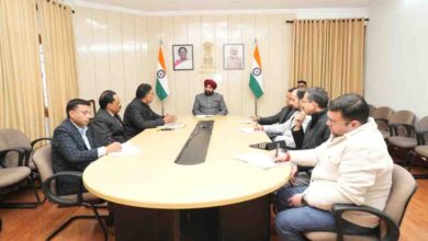 UAU presents research on Ayurvedic treatment to governor