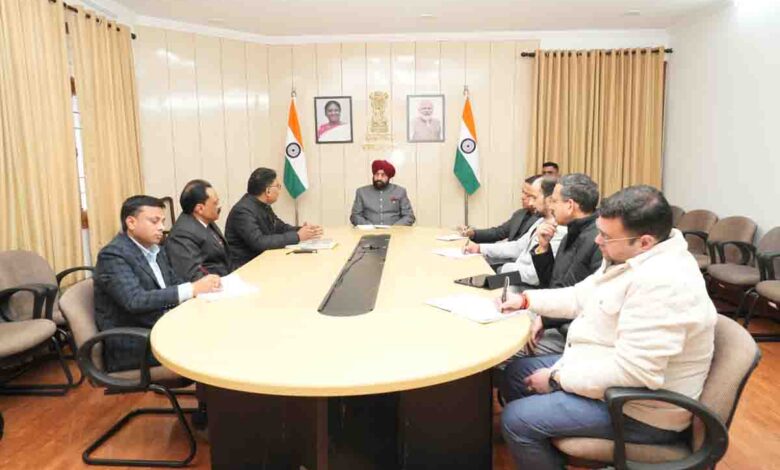 UAU presents research on Ayurvedic treatment to governor