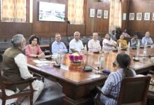 Union minister enthused by research on bamboo for textile production