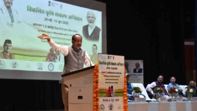 Efforts to be aimed at turning U’khand into global fruit hub, says Chouhan