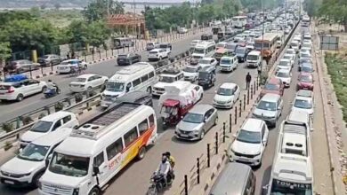 Arya expresses concern regarding traffic jams at tourist destinations in State