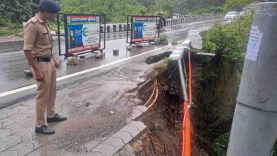 Police restrict traffic to Mussoorie