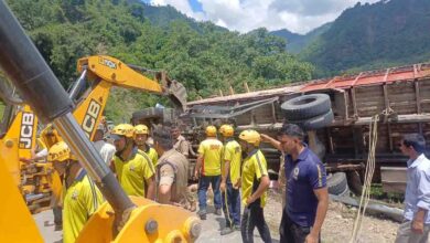 3 Kanwadiyas dead, 19 injured as truck overturns on Rishikesh-Gangotri highway