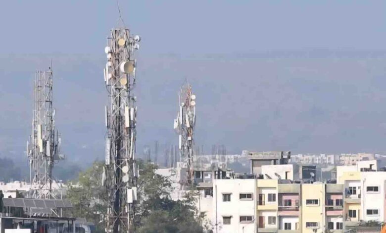 Administration seals illegal mobile towers in Dehradun's densely populated areas following public complaints