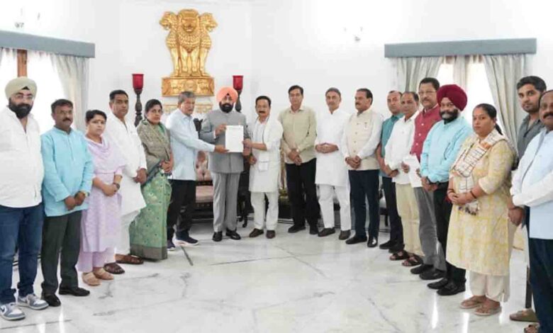 Congress meets governor to seek State election commissioner’s dismissal