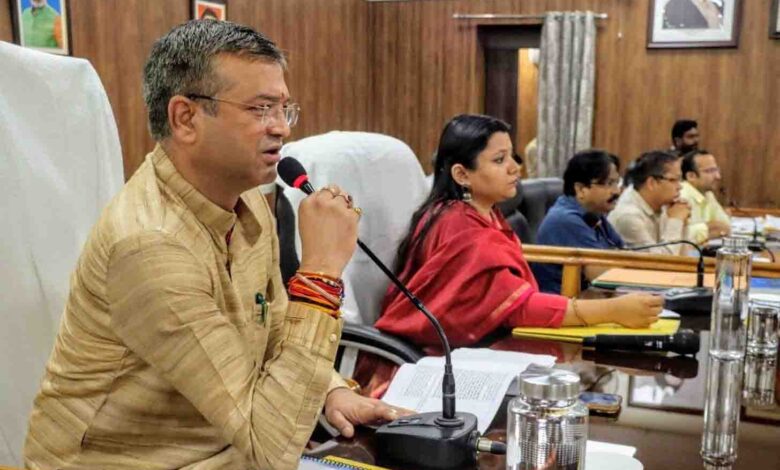 Mayor Saurabh Thapliyal addresses the MCD board meeting