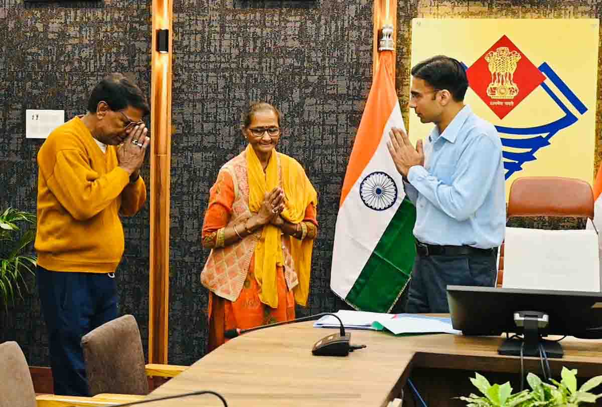 Elderly parents approach DM claiming sons harassing them, DM initiates legal action