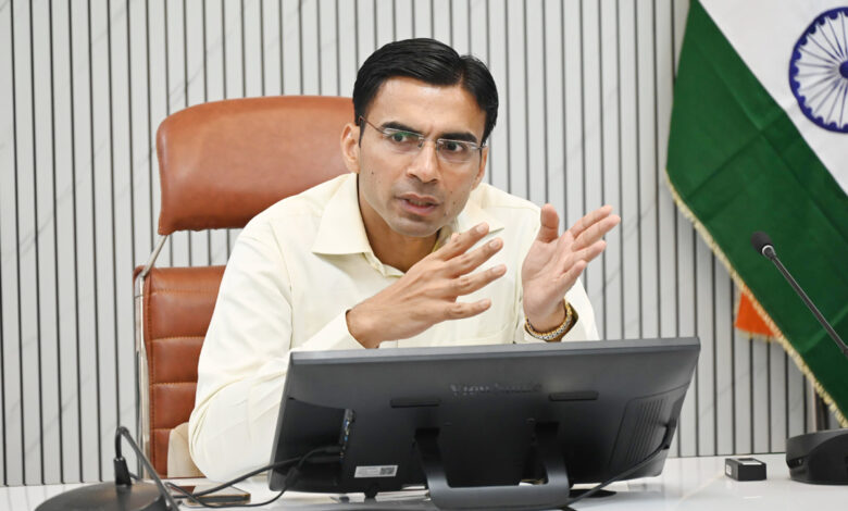 DM Bansal suspends Patwari following