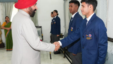 Governor meets NSS