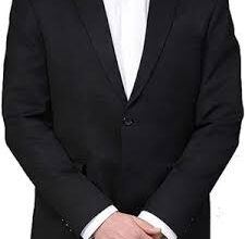 Lawyers seek relief from black coats amid scorching heat