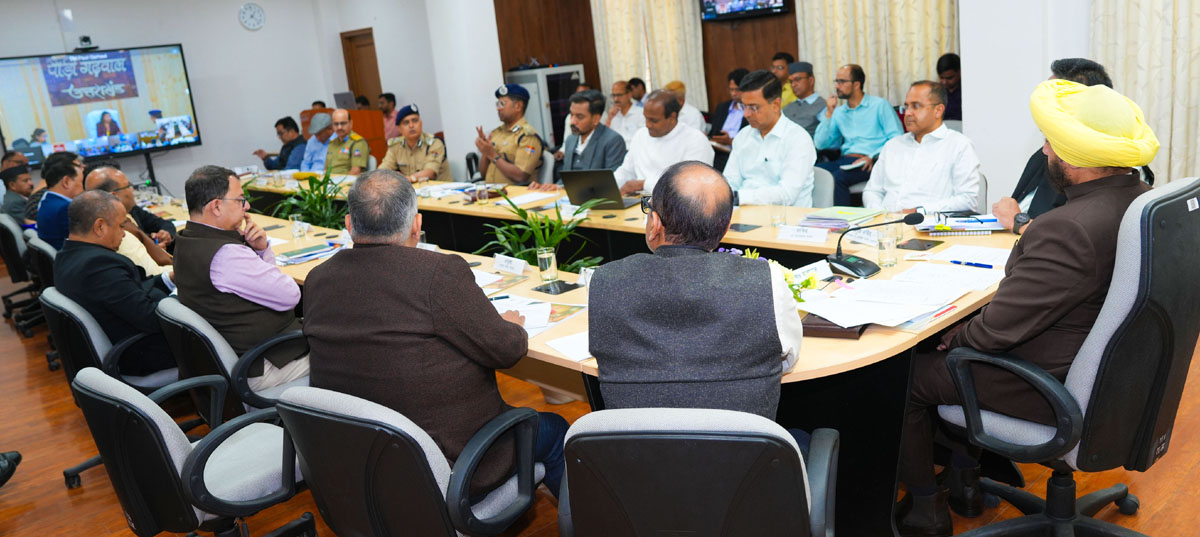 Perform Yatra duty with dedication & sensitivity Governor to officers
