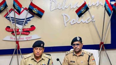 Police gun down criminal, SHO hit by bullet, 2 on the run