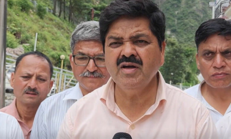 Congress demands investigation by VS committee in allegation of theft in Badrinath offerings