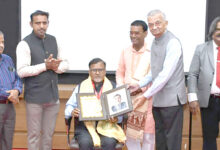 KU VC receives CRS Leadership Award