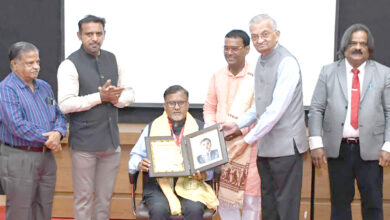 KU VC receives CRS Leadership Award