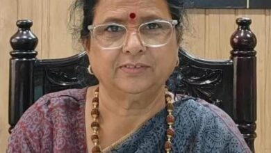 Rishikesh shooting: USCW to start campaign against drug abuse PIONEER NEWS SERVICE/Dehradun The Uttarakhand State Commission for Women (USCW) has taken cognisance of a serious incident in Rishikesh where a son allegedly shot his mother for preventing him from consuming drugs. Expressing deep anguish over the incident, the USCW chairperson Kusum Kandwal announced a large-scale awareness campaign to combat illegal drug abuse across the State, starting in Rishikesh. Notably, the drug-addict Sumit Gaur allegedly shot his 63-year-old mother, Usha Devi, in the head from a pistol. Following the incident, she was admitted to the All India Institute of Medical Sciences (AIIMS) Rishikesh in critical condition. Kandwal said she had spoken to the superintendent of police, Rishikesh, directing that the strictest legal measures be taken against the perpetrator immediately. “I will also visit the hospital and meet the mother of the drug-addict,” she said, adding that the incident was a blow to the values sustaining family and society. She further said that they would launch a major campaign against the drug abuse menace. “ The commission will collaborate with local police to engage women throughout the state in this special campaign. It will reach every city, town and village,” she added.