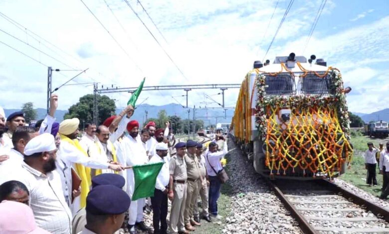 Long-awaited Tanakpur–Nanded Ex flagged off