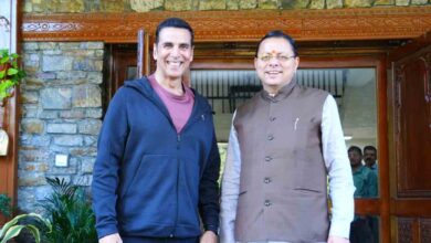 Actor Akshay Kumar pays courtesy call to Dhami